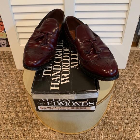 Allen Edmonds Berwick Burgundy Dress Loafers 7 1/2 D main image 14